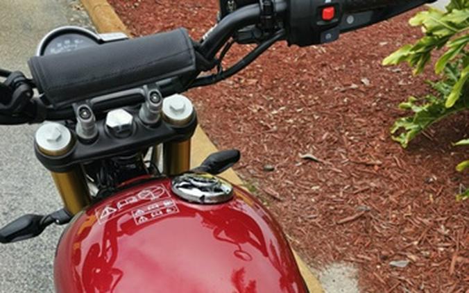 2025 Triumph Scrambler 400 X Carnival Red / Phantom Black Base