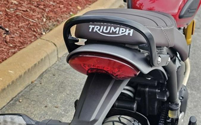 2025 Triumph Scrambler 400 X Carnival Red / Phantom Black Base