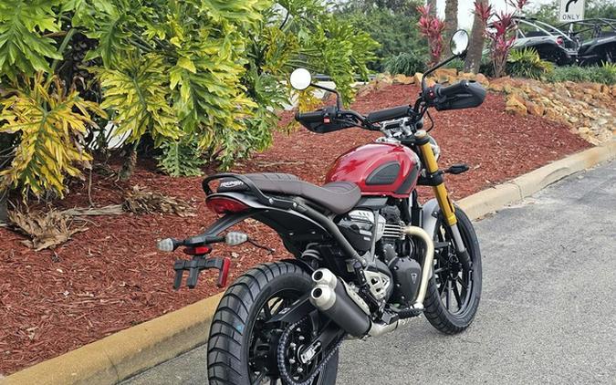 2025 Triumph Scrambler 400 X Carnival Red / Phantom Black Base