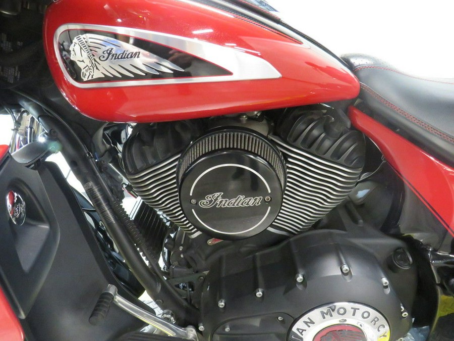 2020 Indian Motorcycle® Roadmaster® Dark Horse® Ruby Smoke