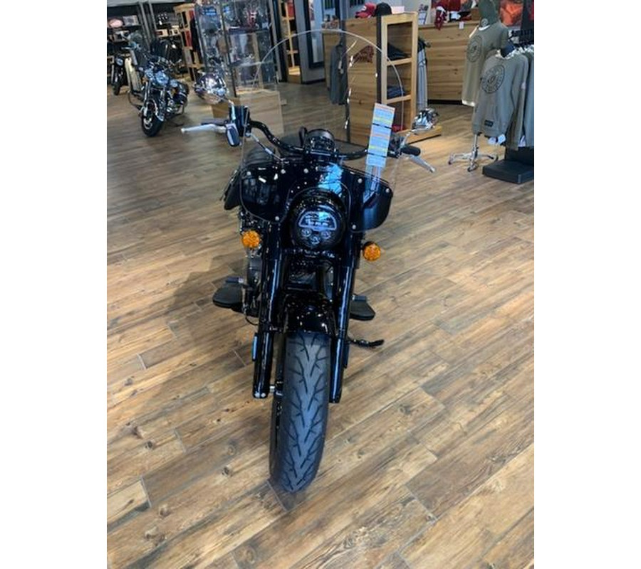 2024 Indian Motorcycle® Super Chief Black Metallic