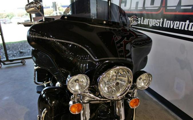 2010 Harley-Davidson® FLHTCU - Ultra Classic® Electra Glide