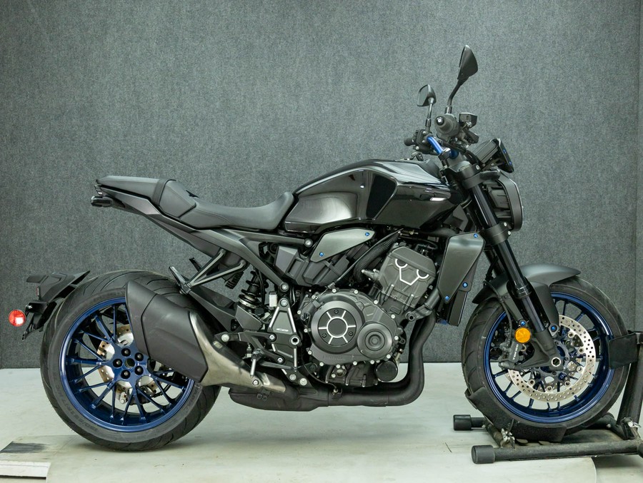 2021 HONDA CB1000R BLACK EDITION W/ABS