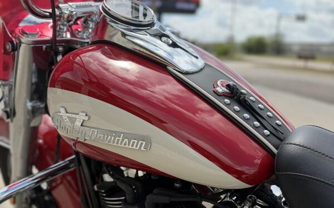 2024 Harley-Davidson Hydra-Glide Revival Redline Red