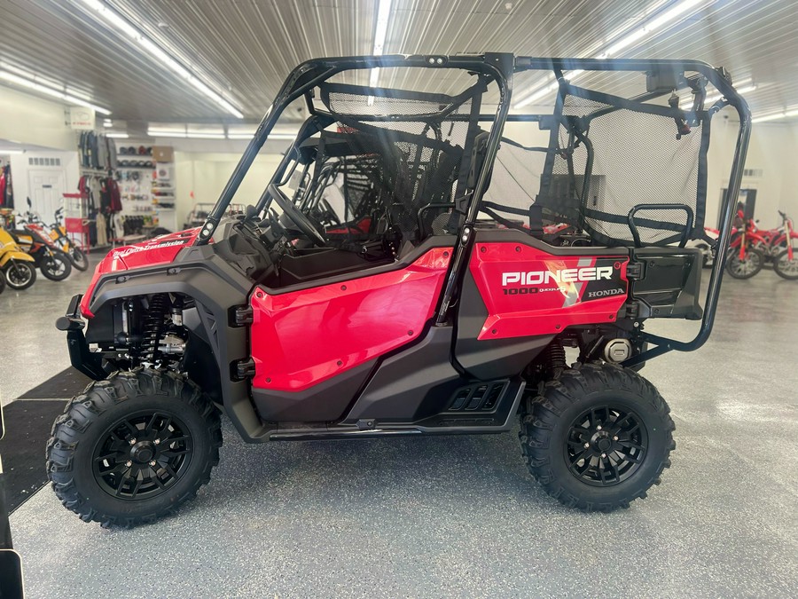 2024 Honda Pioneer 1000-5 Deluxe