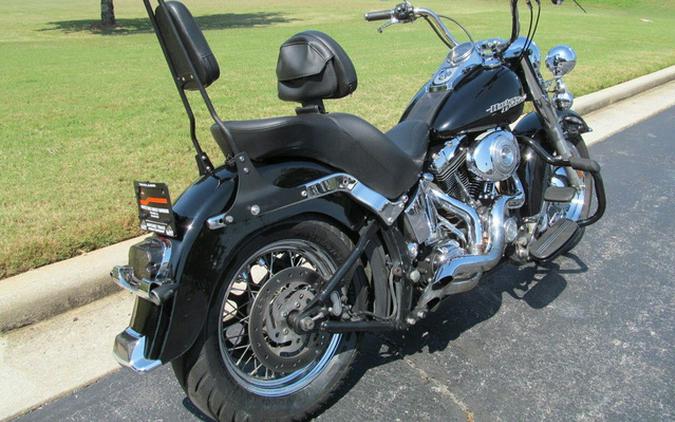 2004 Harley-Davidson Softail FLSTC - Heritage Classic