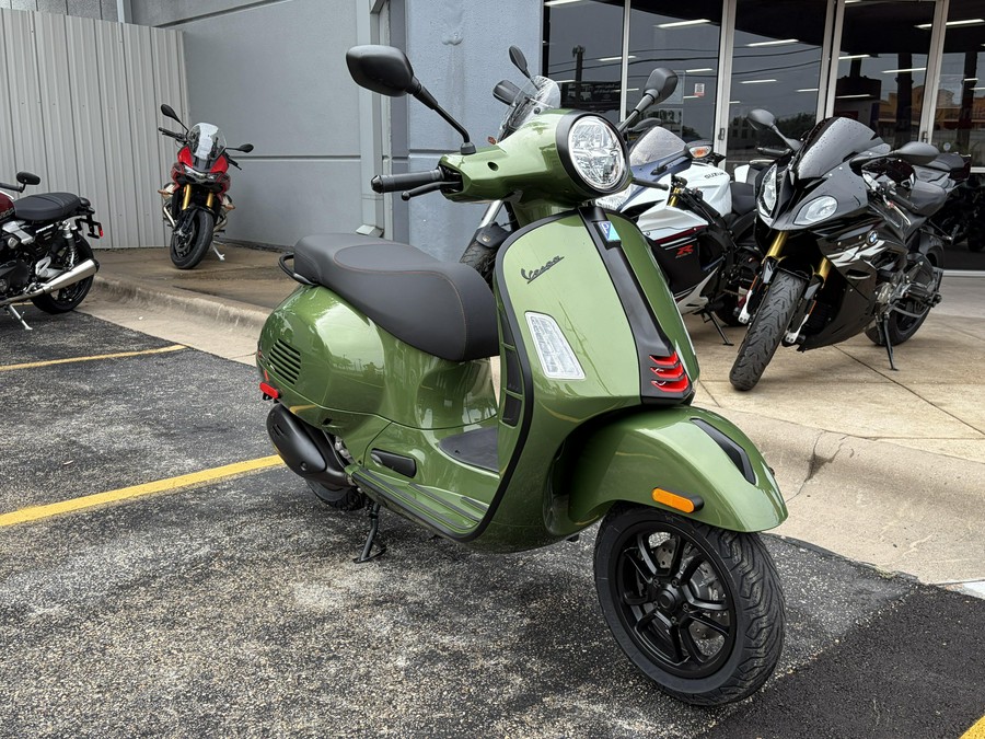 2027 Vespa GTS 310