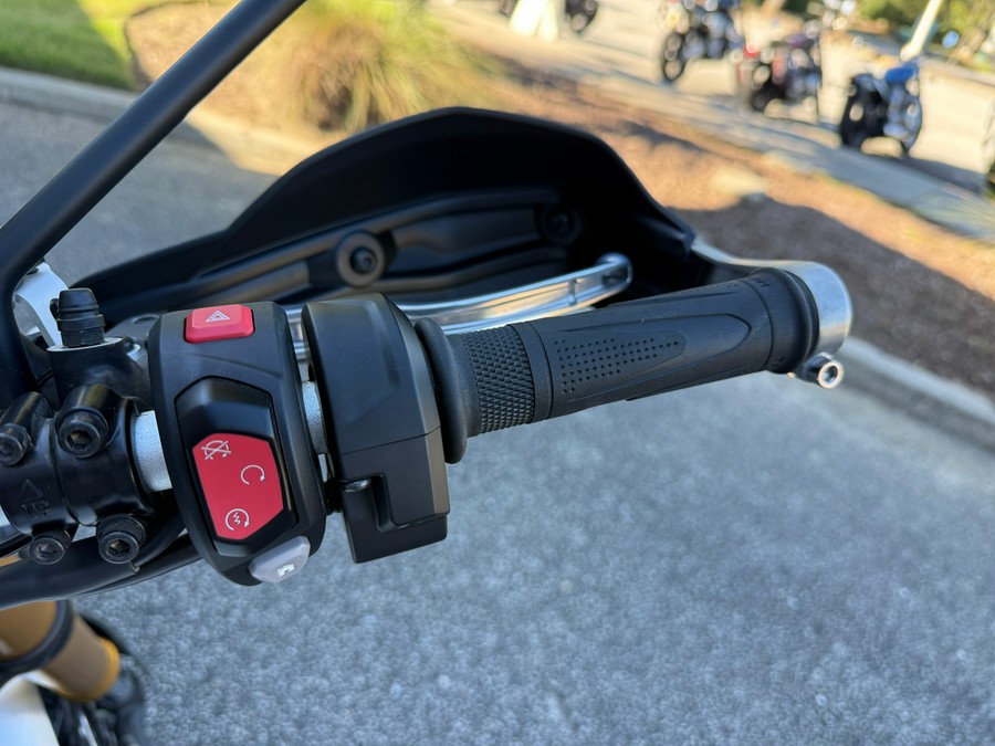 2026 Triumph Scrambler 1200 XE