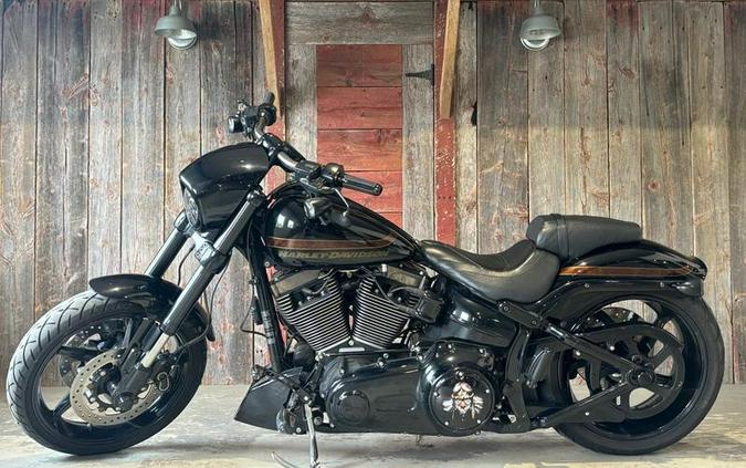 2016 Harley-Davidson® FXSE - CVO™ Pro Street Breakout®