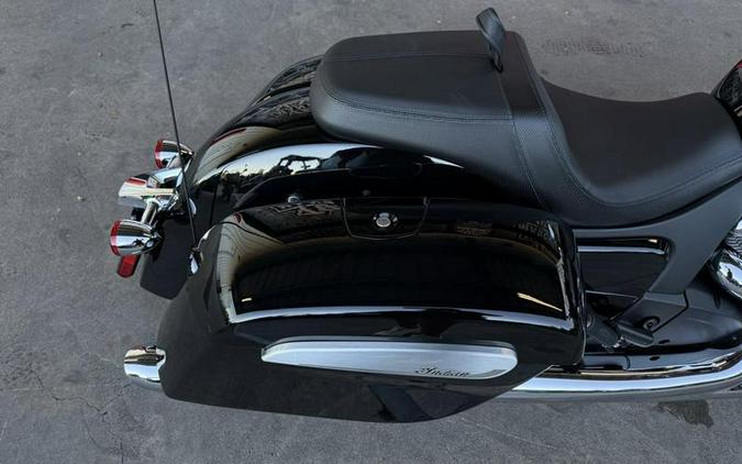 2026 Indian Motorcycle® Challenger® Limited Black Metallic