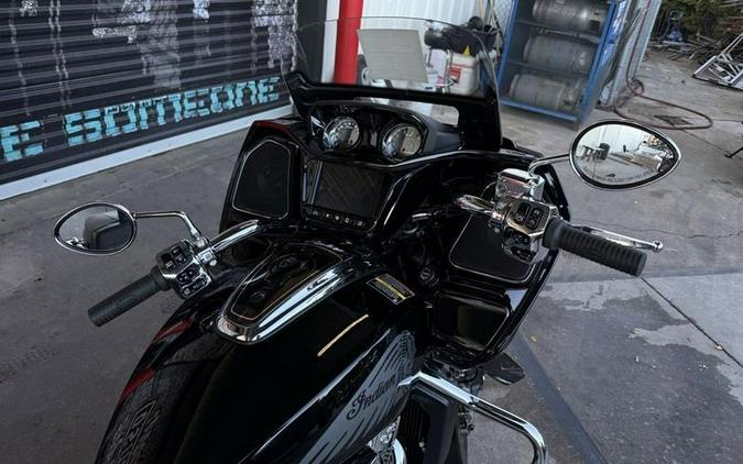 2026 Indian Motorcycle® Challenger® Limited Black Metallic