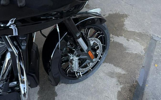 2026 Indian Motorcycle® Challenger® Limited Black Metallic