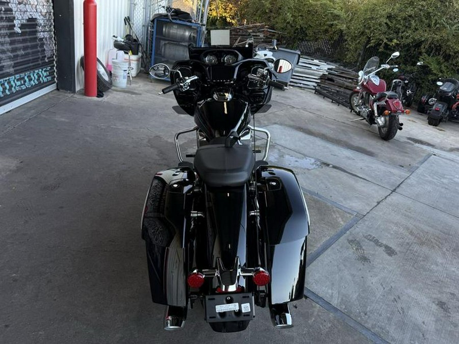 2026 Indian Motorcycle® Challenger® Limited Black Metallic