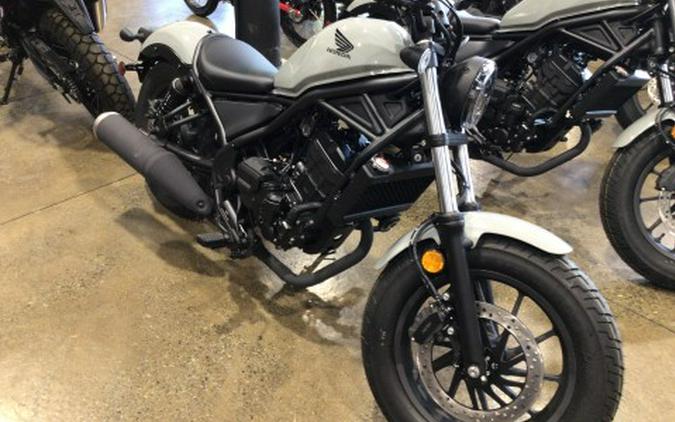 2026 Honda Rebel 300 E-Clutch