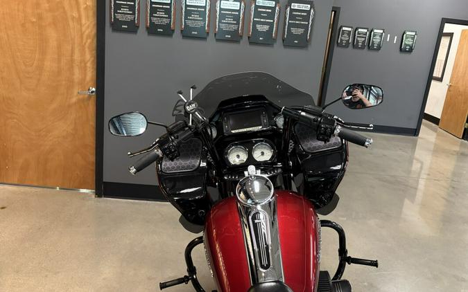 2016 Harley-Davidson® Road Glide® Special Velocity Red Sunglo