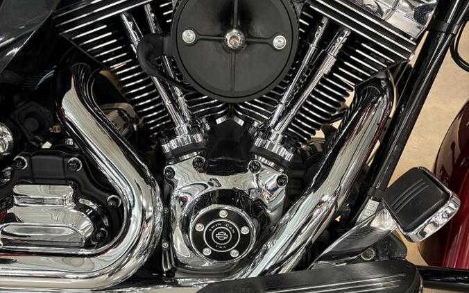 2016 Harley-Davidson® Road Glide® Special Velocity Red Sunglo