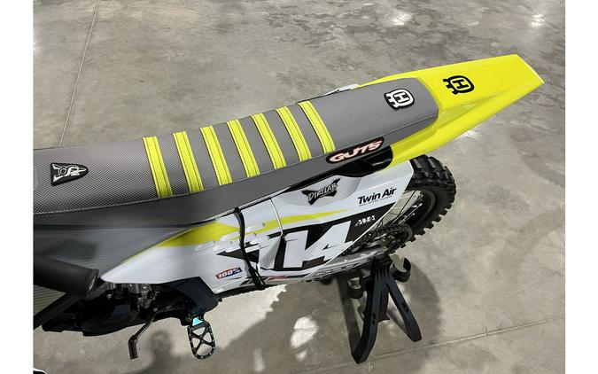 2024 TC 125 - Husqvarna Motorcycles