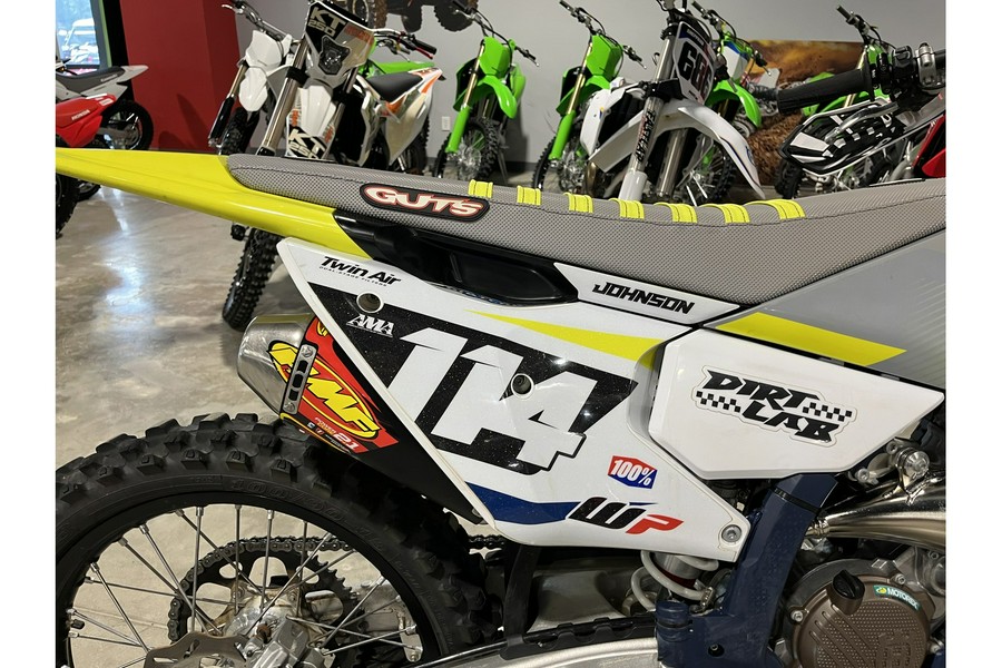 2024 TC 125 - Husqvarna Motorcycles