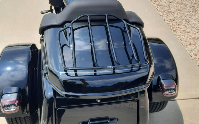 2026 Harley-Davidson® Street Glide 3 Limited Vivid Black Black Trim