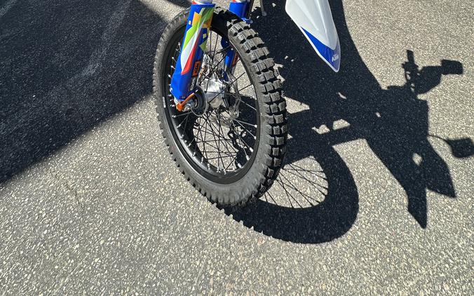 2026 KTM 500 EXC-F SIX DAYS - MM8809