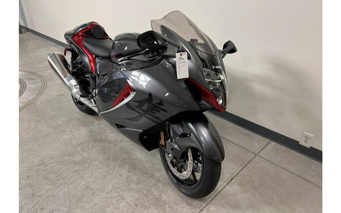 2022 Suzuki Hayabusa Review: Hypersport Track Time!