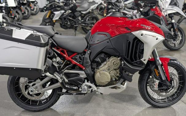 2025 Ducati MTS V4S RALLY RED