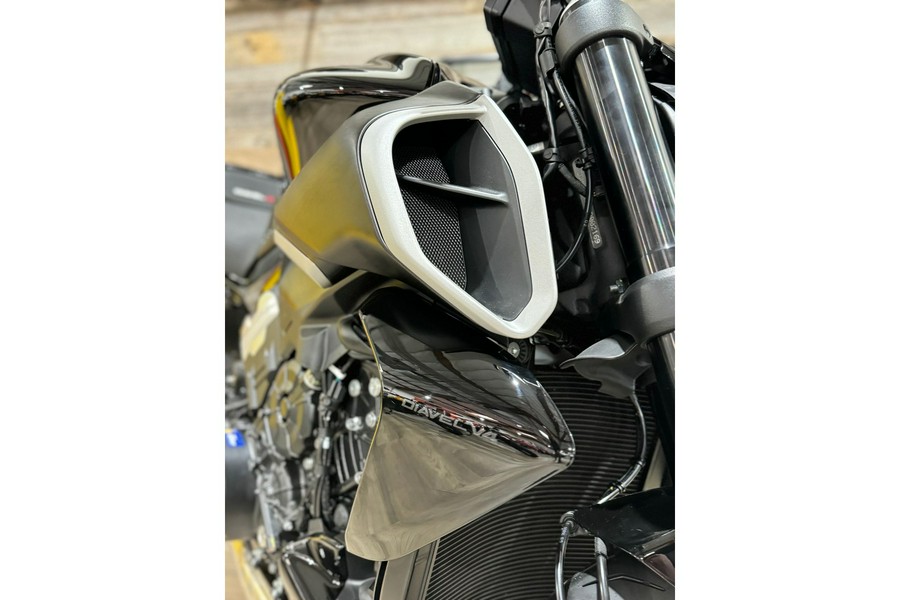 2023 Ducati DIAVEL V4