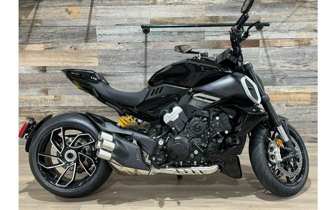 2023 Ducati DIAVEL V4