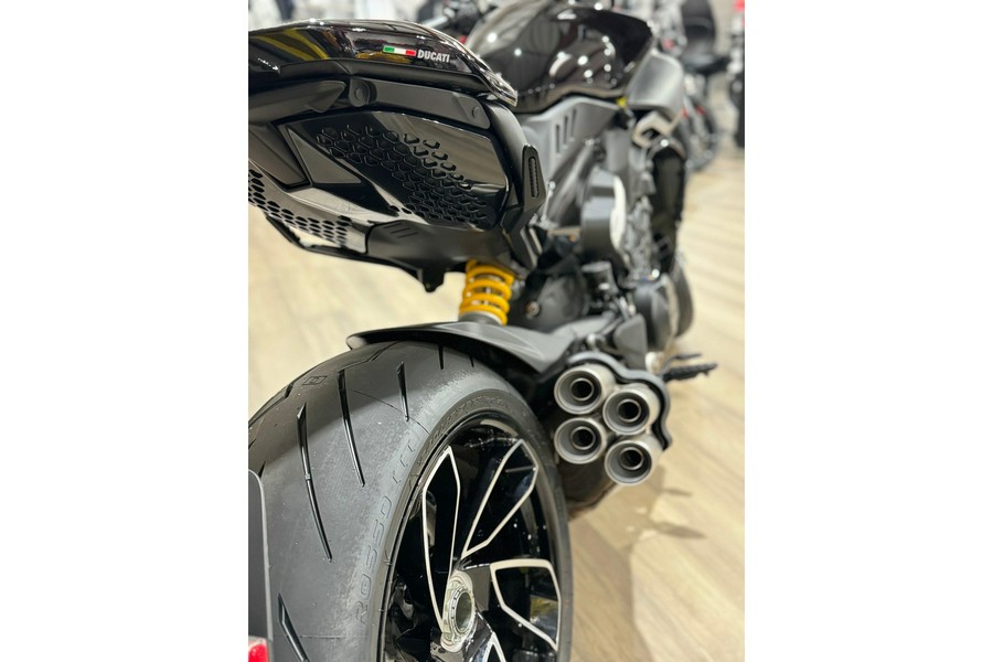 2023 Ducati DIAVEL V4