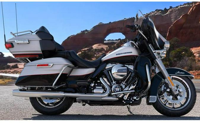 2015 Harley-Davidson® FLHTKL Ultra Limited Low - Two-Tone Option