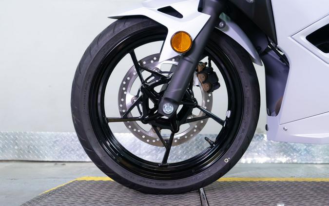 2025 Kawasaki Ninja® 500