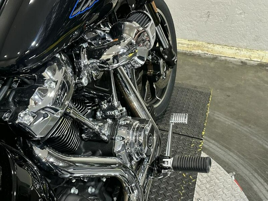 2026 Harley-Davidson® Low Rider® ST VIVID BLACK