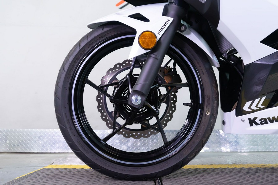 2023 Kawasaki Ninja 400 ABS