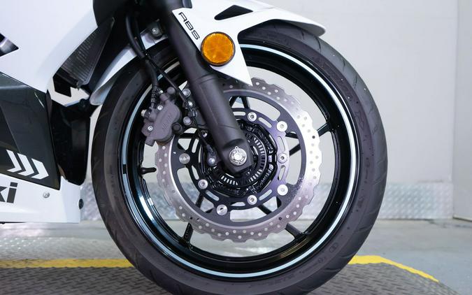 2023 Kawasaki Ninja 400 ABS