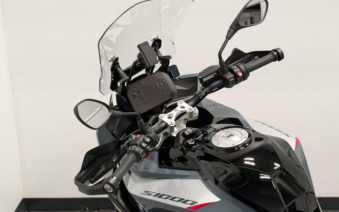 2026 BMW S 1000 XR