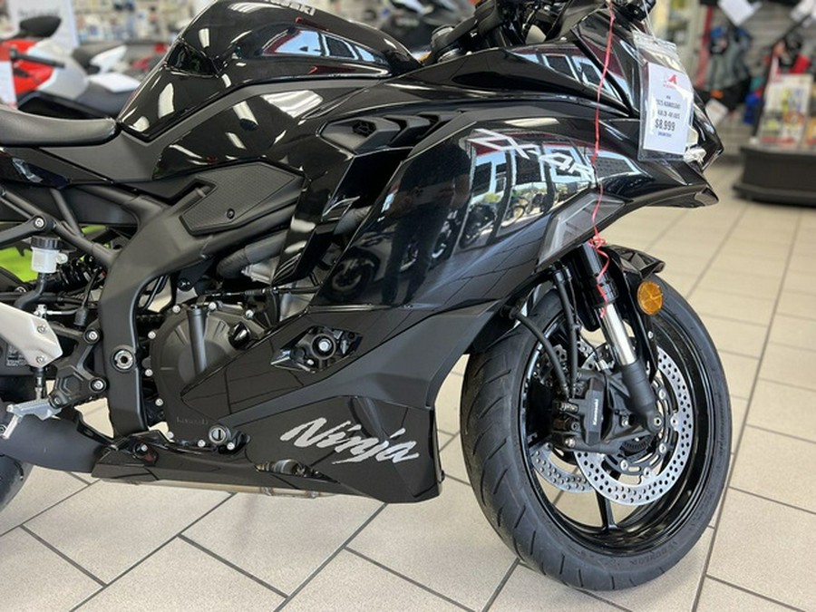 2025 Kawasaki NINJA ZX-4R ABS