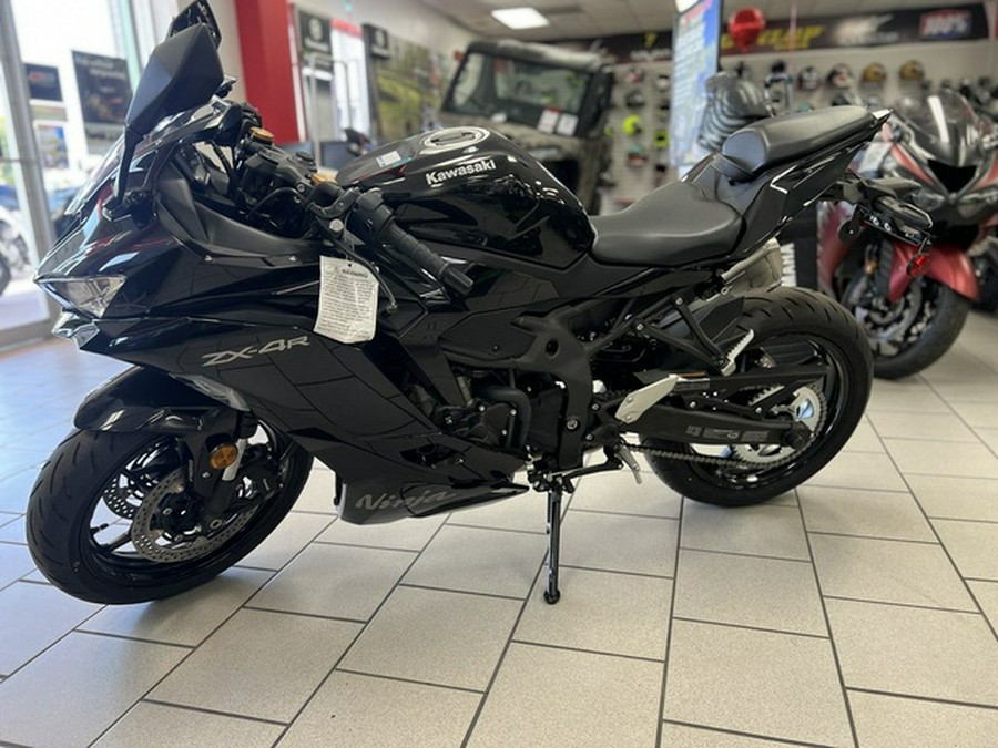 2025 Kawasaki NINJA ZX-4R ABS