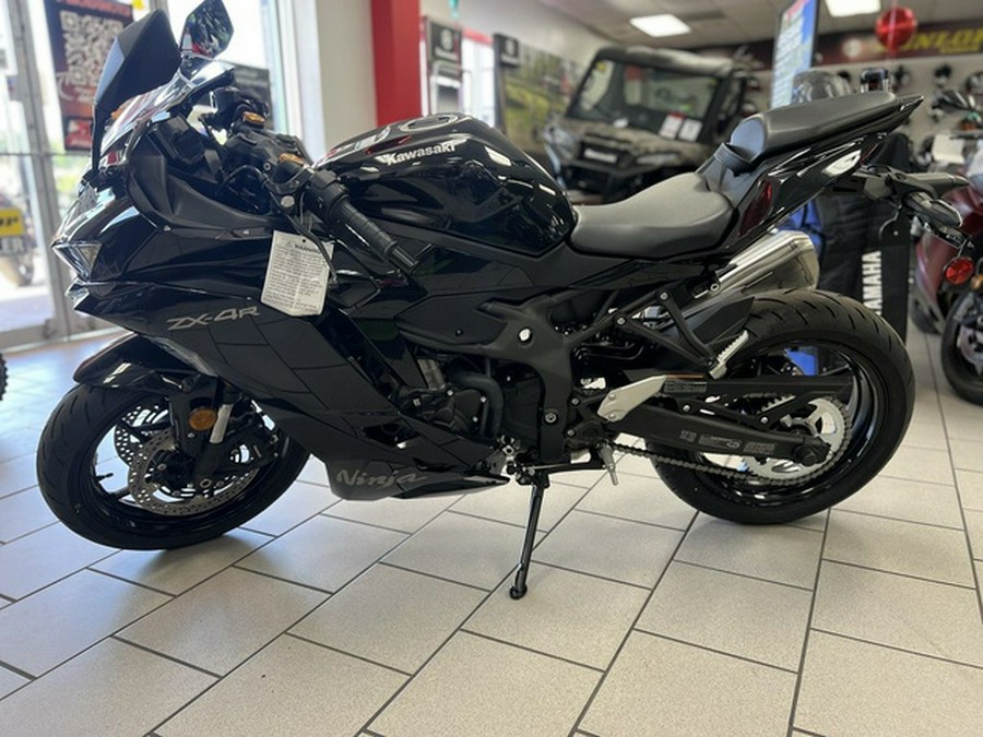 2025 Kawasaki NINJA ZX-4R ABS