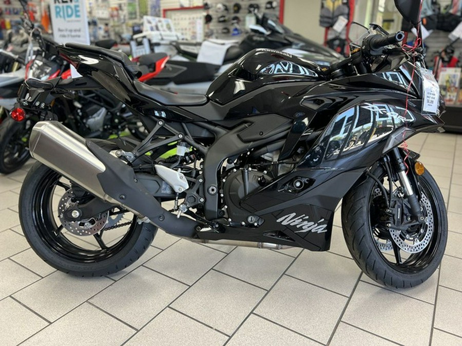 2025 Kawasaki NINJA ZX-4R ABS
