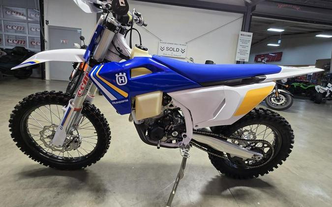 2025 HQV FX 350 HERITAGE