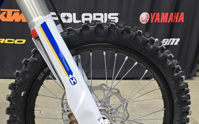 2025 HQV FX 350 HERITAGE