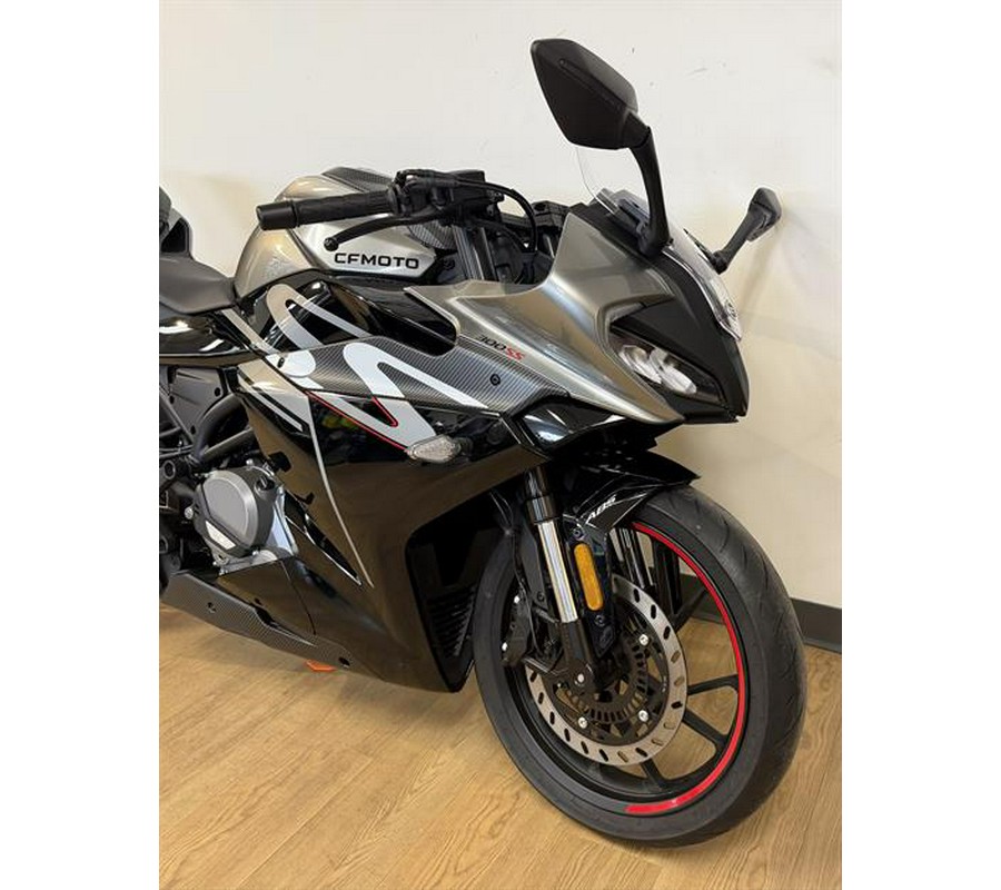 2023 CFMOTO 300SS