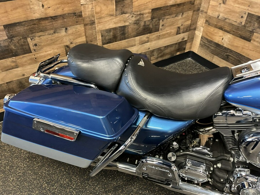 2005 Harley-Davidson® Road King® Two-Tone Chopper Blue Pearl and Brilliant Silver Pearl FLHR