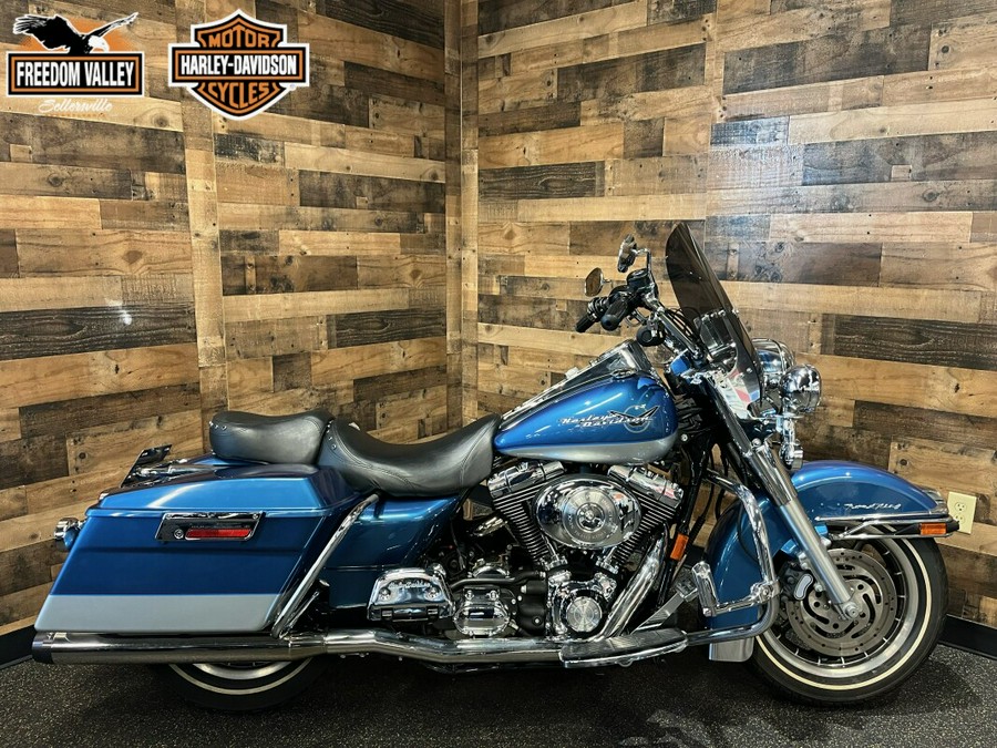 2005 Harley-Davidson® Road King® Two-Tone Chopper Blue Pearl and Brilliant Silver Pearl FLHR