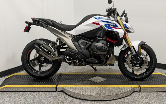 2026 BMW R 1300 R