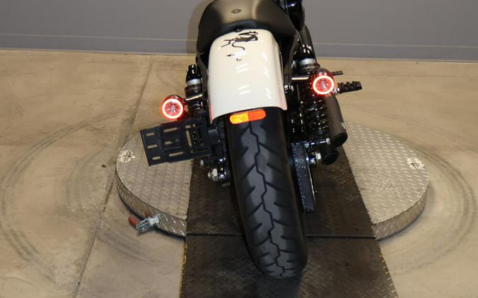 2021 Harley-Davidson Iron 1200 Stone Washed White Pearl