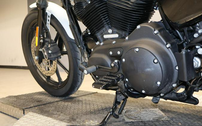 2021 Harley-Davidson Iron 1200 Stone Washed White Pearl