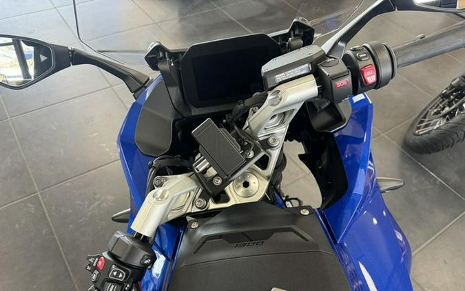 2026 BMW R 1300 R Exclusive 1300 RS