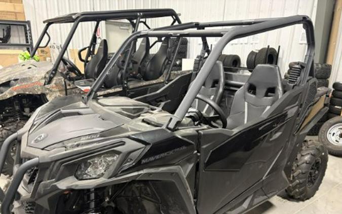 2023 Can-Am Maverick Trail DPS 1000