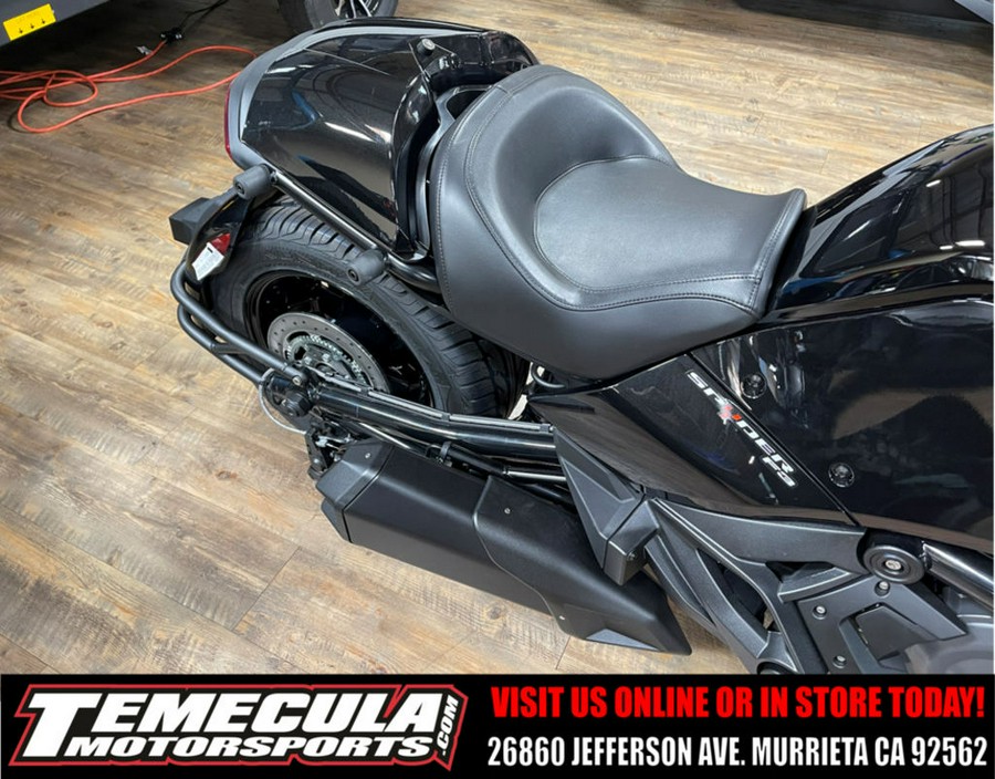 2023 Can-Am™ Spyder F3 Base